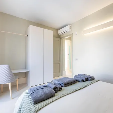 Essenza Villa *